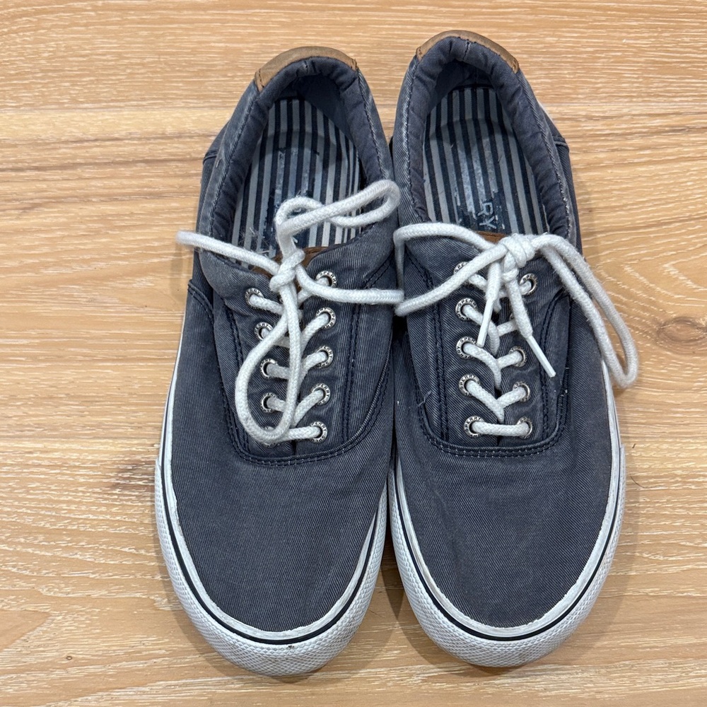 Sperry Top-Spider Sneakers with White Laces